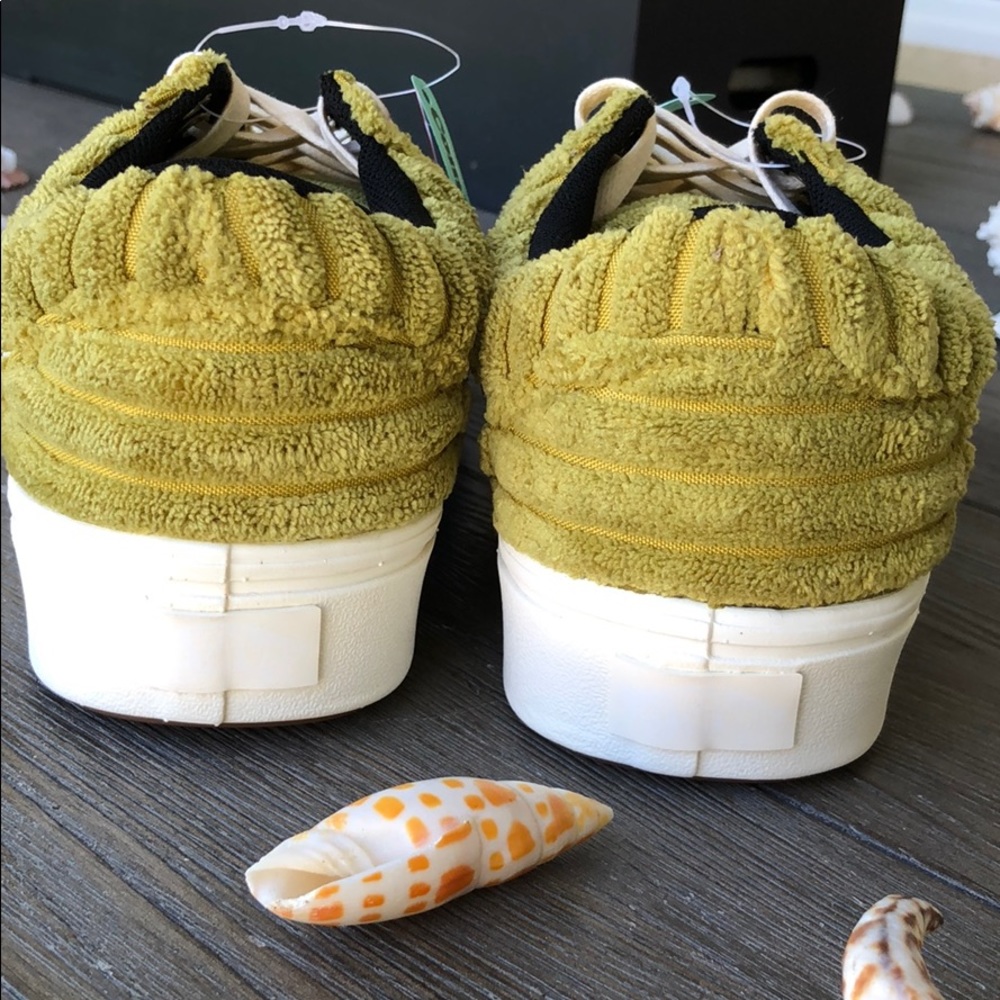 VANS- COMFY CUSH OLD SCHOOL SHOES- EUC - Picture 8 of 11